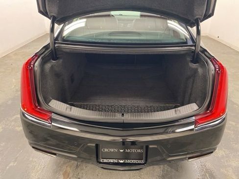 Used 2018 Cadillac XTS Luxury image 25