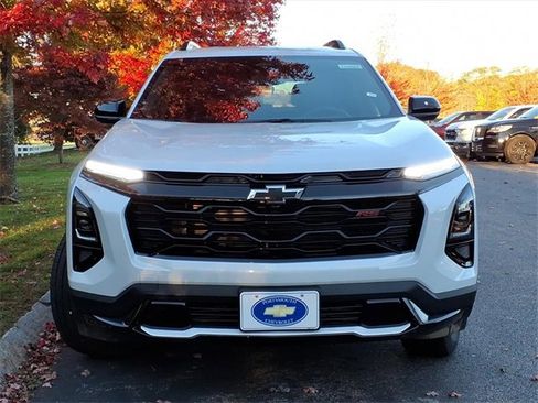 New 2026 Chevrolet Equinox RS image 2