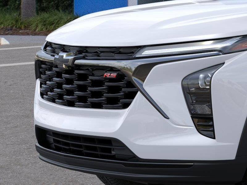 Used 2026 Chevrolet Trax RS w/ Sunroof Package FWD image 13