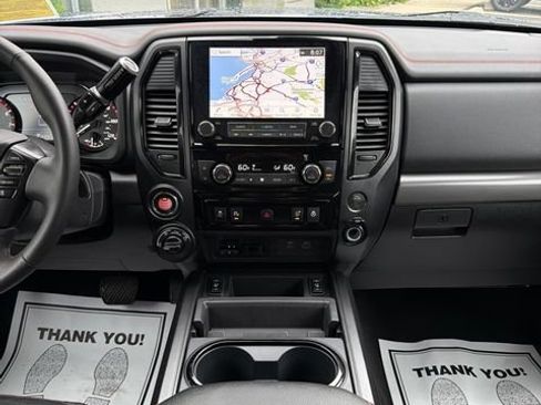 Used 2024 Nissan Titan PRO-4X w/ Pro-4x Convenience Package AWD/4WD image 11