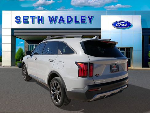 Used 2023 Kia Sorento SX Prestige image 7