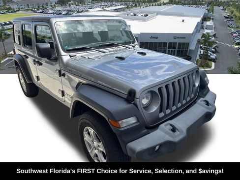 Used 2018 Jeep Wrangler Unlimited Sport S image 2