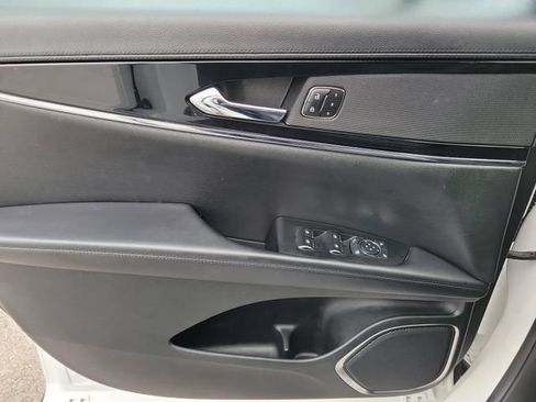 Certified 2023 Lincoln Nautilus FWD w/ Premium Package image 17