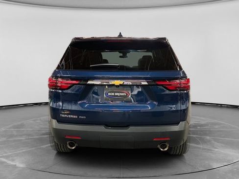 Used 2022 Chevrolet Traverse LS AWD/4WD image 4