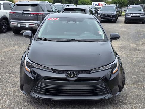 Used 2024 Toyota Corolla LE FWD image 3