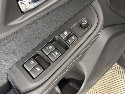 Used 2017 Subaru Outback 2.5i Premium image 18