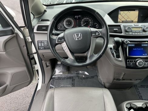 Used 2017 Honda Odyssey EX-L image 12