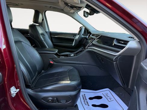 Used 2022 Jeep Grand Cherokee Limited 4xe w/ Luxury Tech Group II image 15