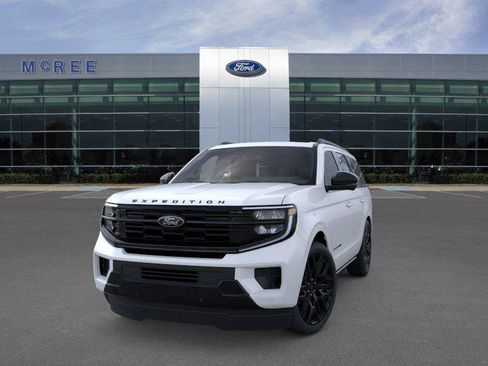 New 2026 Ford Expedition Platinum w/ Stealth Performance Package AWD/4WD image 2
