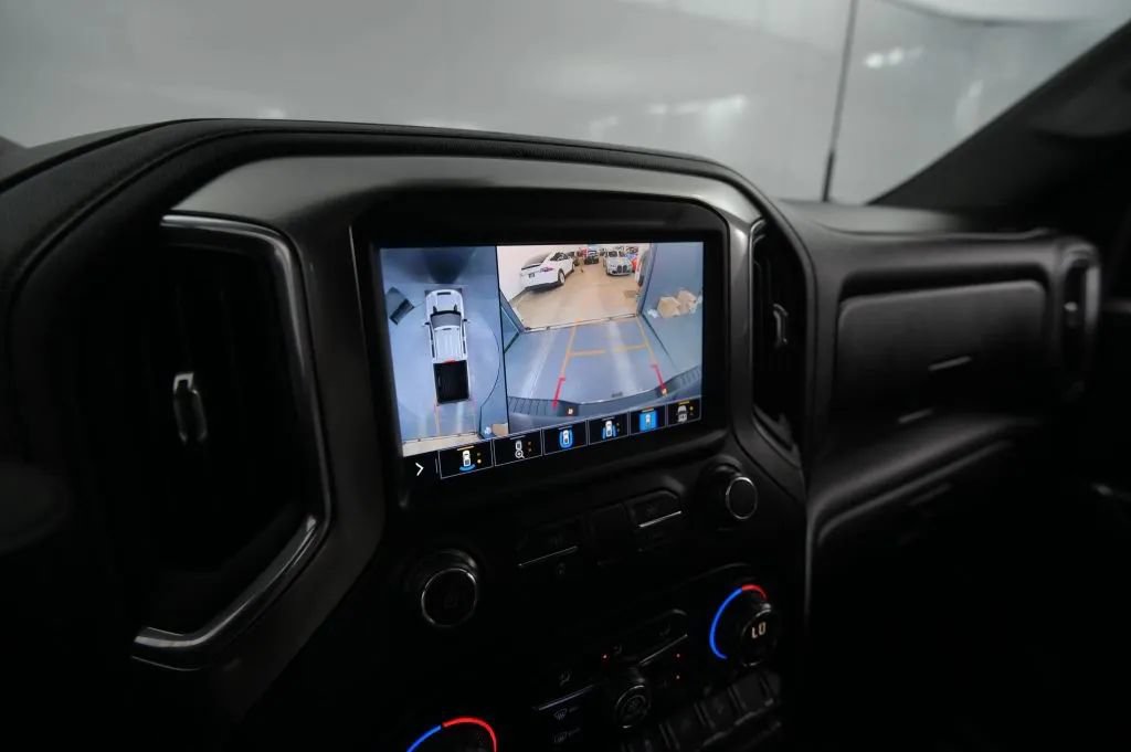 Used 2020 Chevrolet Silverado 2500 LTZ w/ Technology Package AWD/4WD image 44