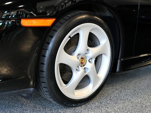 Used 2003 Porsche 911 Carrera RWD image 18