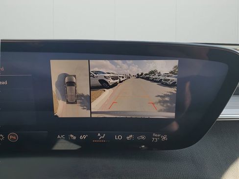 Certified 2025 Buick Enclave Preferred image 36