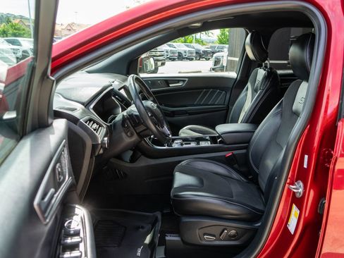Used 2019 Ford Edge ST w/ Convenience Package AWD/4WD image 11