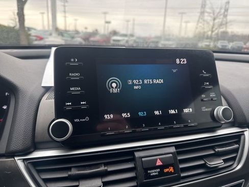 Used 2019 Honda Accord LX image 18