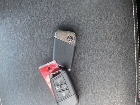 Used 2023 Volkswagen Atlas SE w/ Black Wheel Package FWD image 25