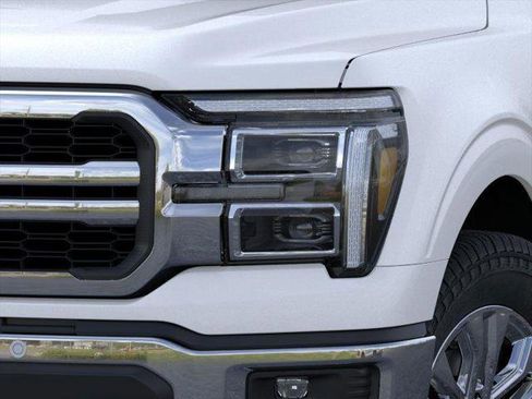 New 2025 Ford F150 Lariat w/ Equipment Group 501A Mid image 18