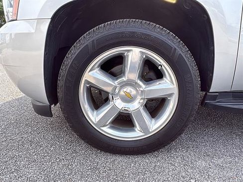 Used 2010 Chevrolet Tahoe LT w/ Regional Value Package RWD image 9