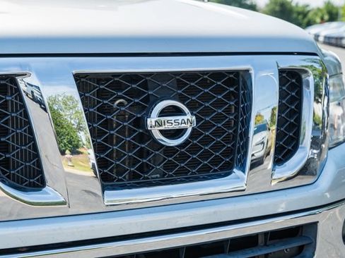 Used 2018 Nissan NV 3500 SL RWD image 11