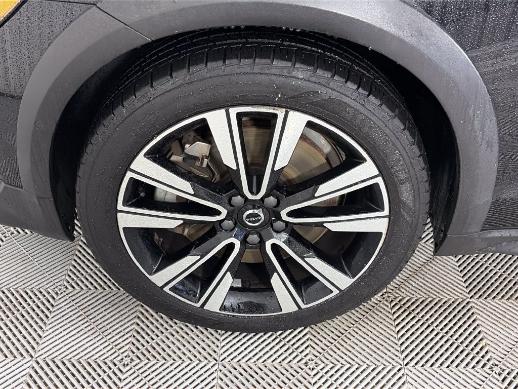 Used 2020 Volvo V60 T5 Cross Country AWD/4WD image 8