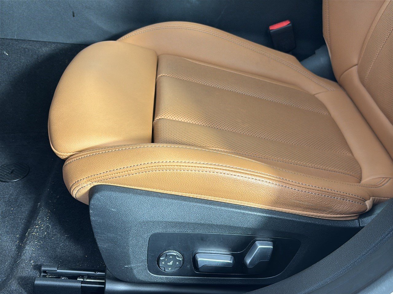 Used 2023 BMW i4 eDrive35 w/ Premium Package RWD image 16