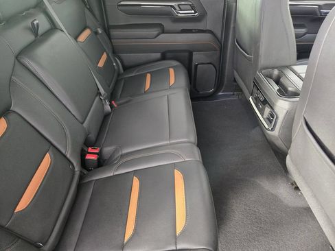 Used 2023 GMC Sierra 1500 AT4 w/ Technology Package AWD/4WD image 34