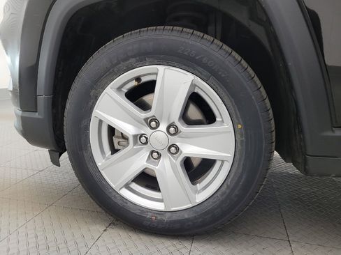 Used 2022 Jeep Compass Latitude image 31