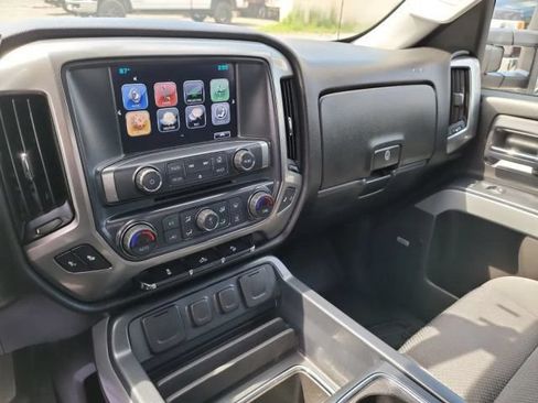Used 2017 Chevrolet Silverado 2500 LT AWD/4WD image 18