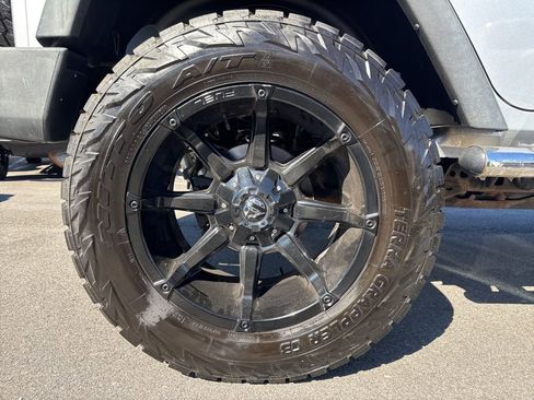 Used 2011 Jeep Wrangler Unlimited Sport image 12