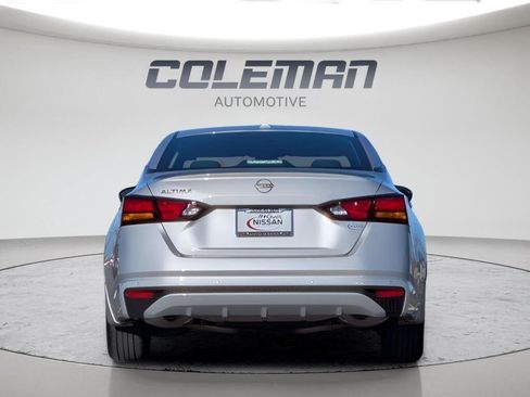 Certified 2025 Nissan Altima 2.5 S FWD image 6