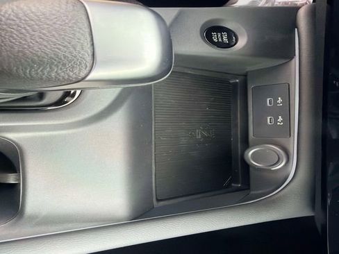 New 2026 Nissan Sentra SR w/ Floor Mat Package FWD image 23