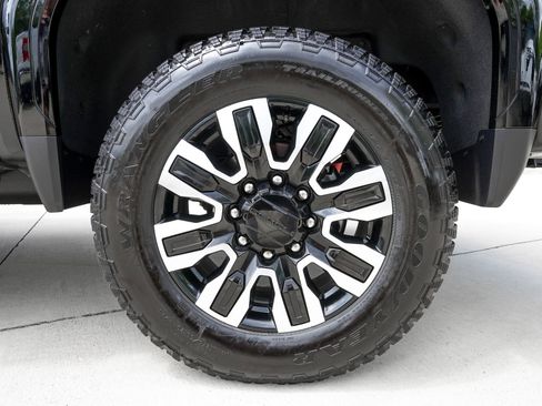 Used 2026 GMC Sierra 2500 Denali Ultimate image 35