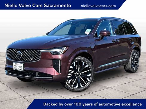 Used 2025 Volvo XC90 T8 Ultra AWD/4WD image 1