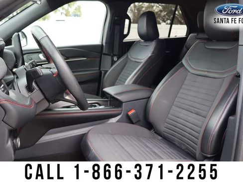 Used 2025 Ford Explorer ST-Line image 12