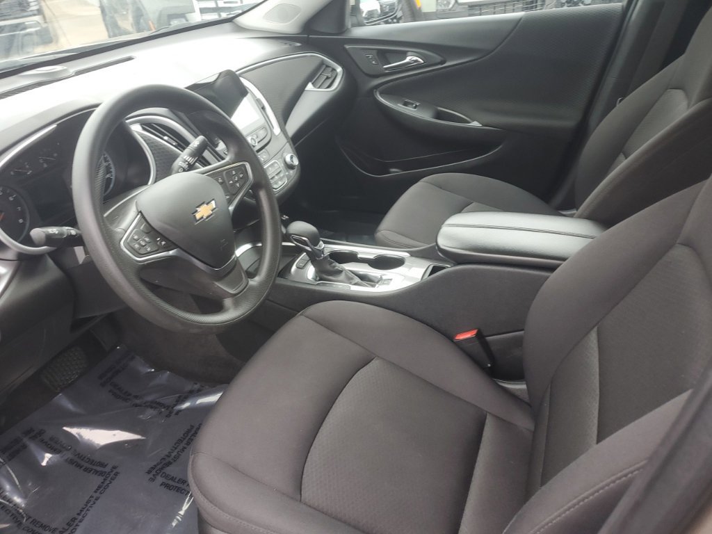 Used 2024 Chevrolet Malibu LT FWD image 31