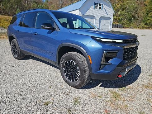 Used 2025 Chevrolet Traverse Z71 w/ LPO, Floor Liner Package image 7