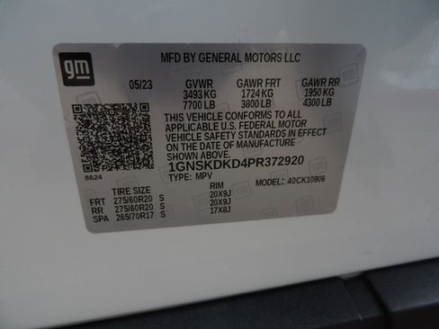 Used 2023 Chevrolet Suburban Z71 w/ Luxury Package image 20