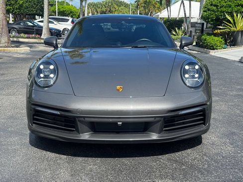 Used 2022 Porsche 911 Carrera image 2
