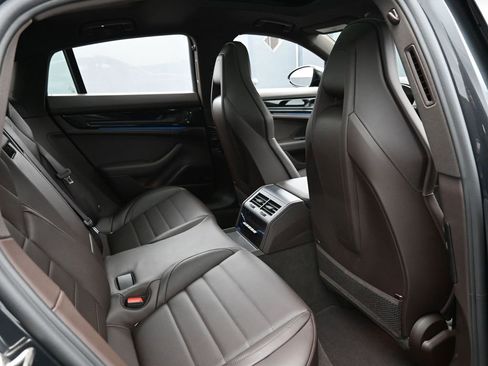 New 2026 Porsche Panamera image 28
