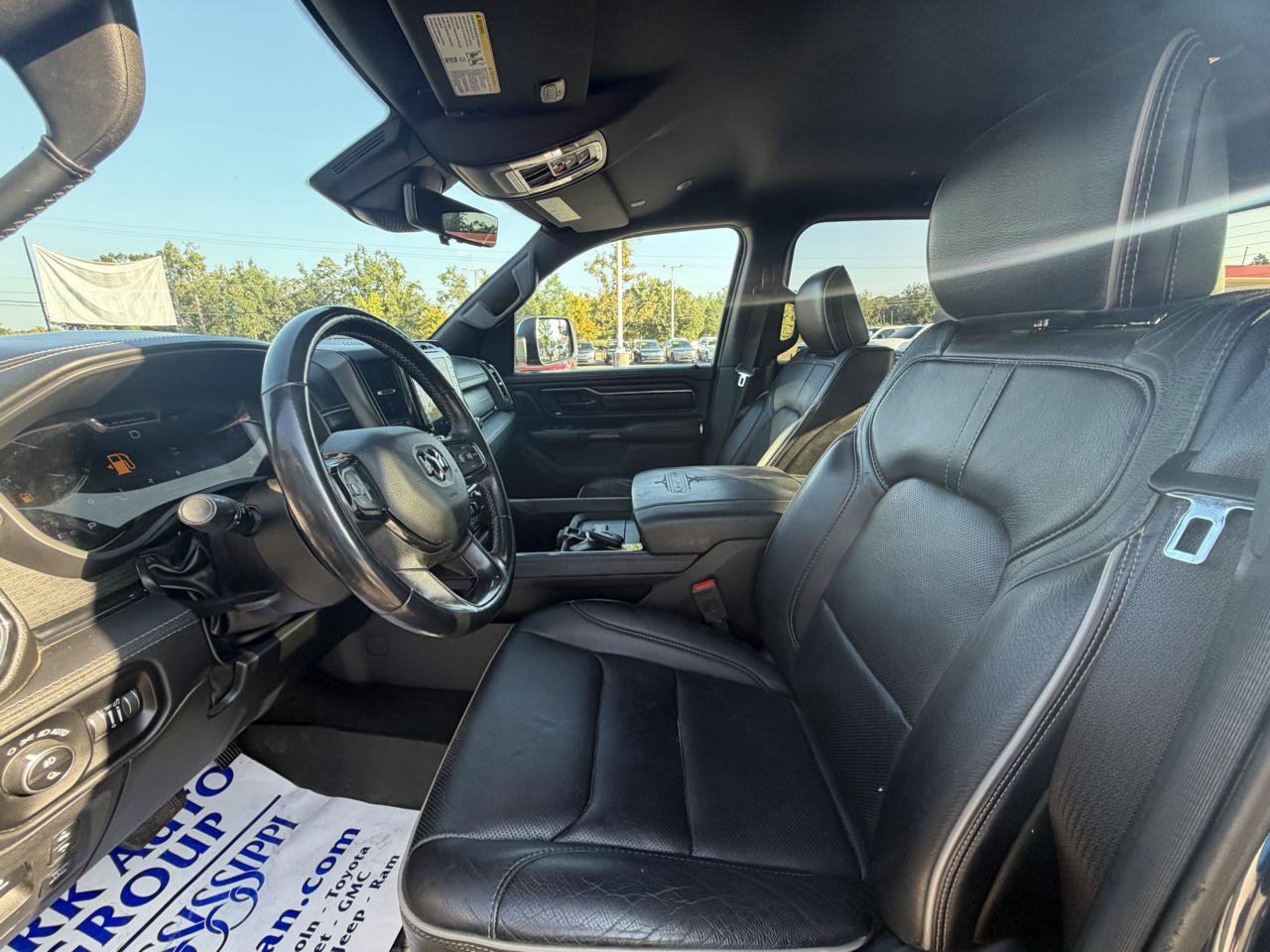 Used 2023 RAM 1500 Limited AWD/4WD image 13