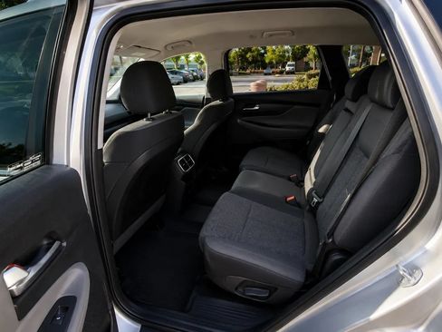 Used 2020 Hyundai Santa Fe SEL AWD/4WD image 15