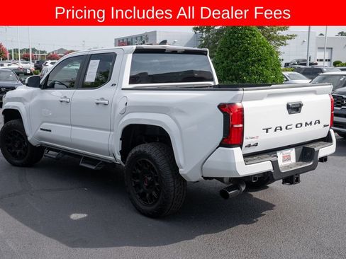 Used 2025 Toyota Tacoma SR5 AWD/4WD image 3