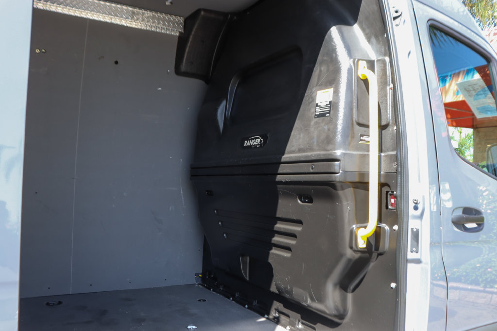 Used 2022 Mercedes-Benz Sprinter 2500 image 14