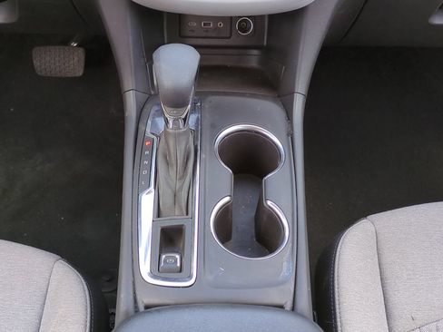 Used 2024 Chevrolet Equinox LS w/ LS Convenience Package AWD/4WD image 19