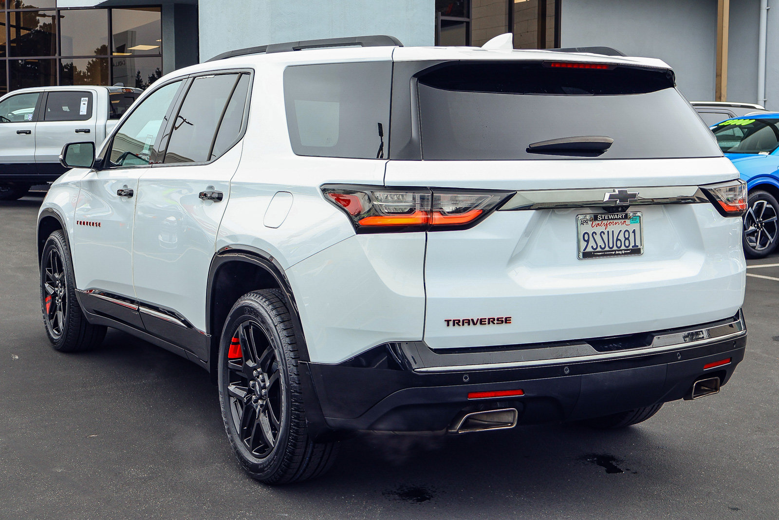 Used 2019 Chevrolet Traverse Premier w/ Redline Edition FWD image 24
