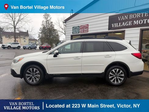 Used 2015 Subaru Outback 2.5i Limited image 2