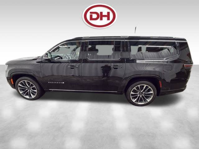 Used 2025 Jeep Wagoneer L Series III w/ Premium Group I AWD/4WD image 9
