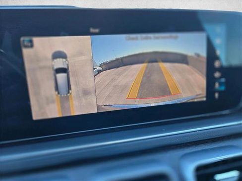 Used 2022 Mercedes-Benz GLS 450 4MATIC image 12