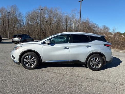 Used 2018 Nissan Murano SL w/ Moonroof Package image 6