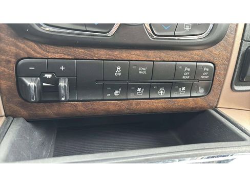 Used 2017 RAM 1500 Laramie Longhorn w/ Protection Group image 22