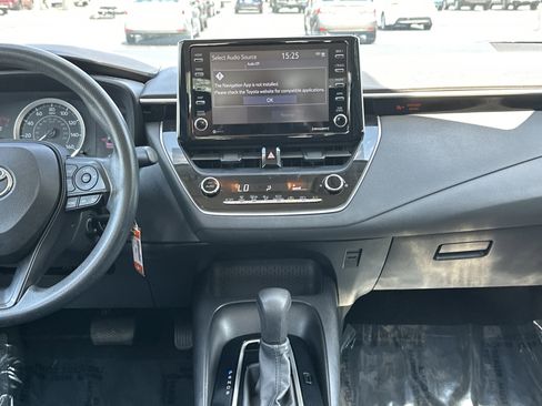 Used 2021 Toyota Corolla LE FWD image 30